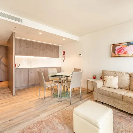 Guestready - Stylish Diplomat I 202 *